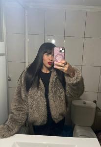 602697054: Chica busca chico en Gerona