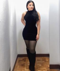 672877469: Chica busca chico en León