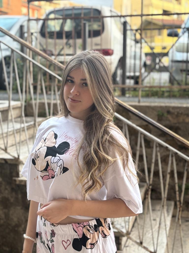 663818203: Chica busca chico en Lérida