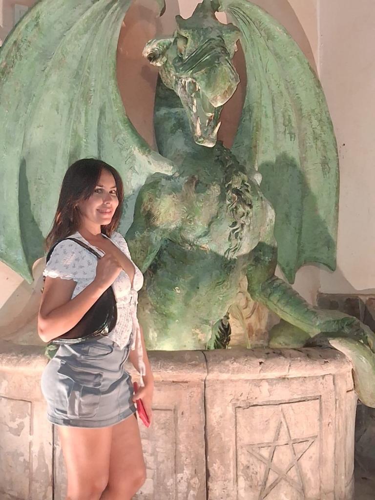 617067432: Chica busca chico en Madrid