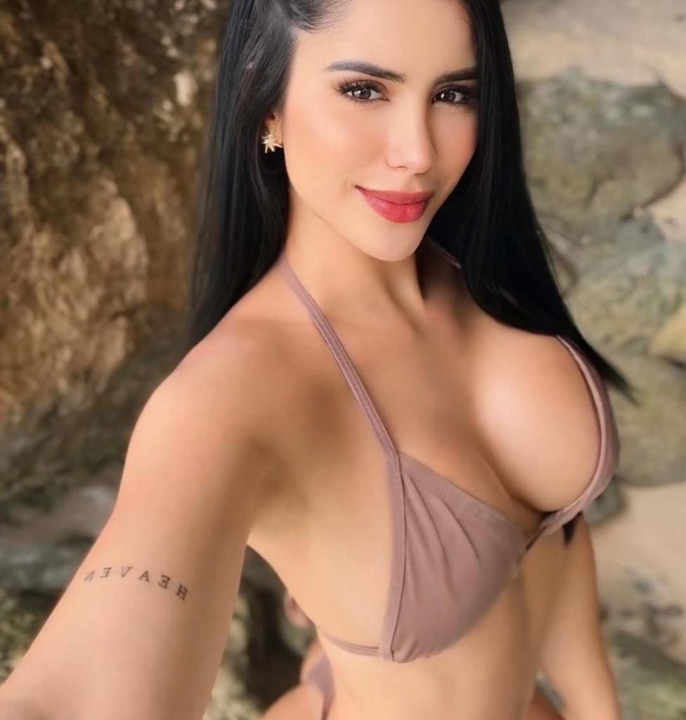 636420480: Chica busca chico en La Coruña