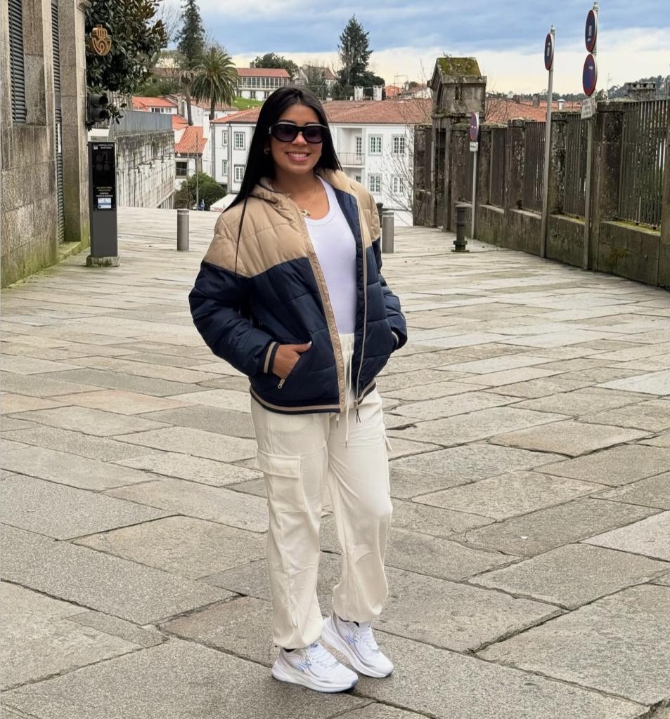 614527258: Chica busca chico en Lugo