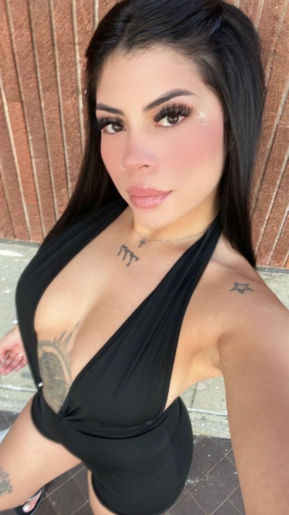 Chica busca chico en Almería: 