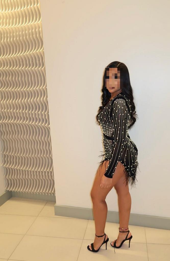 672541298: Chica busca chico en Cuenca