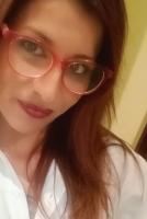 687181489: Chica busca chico en Sevilla