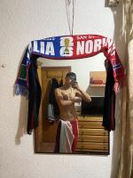 677295437: Chico busca chica en Almería