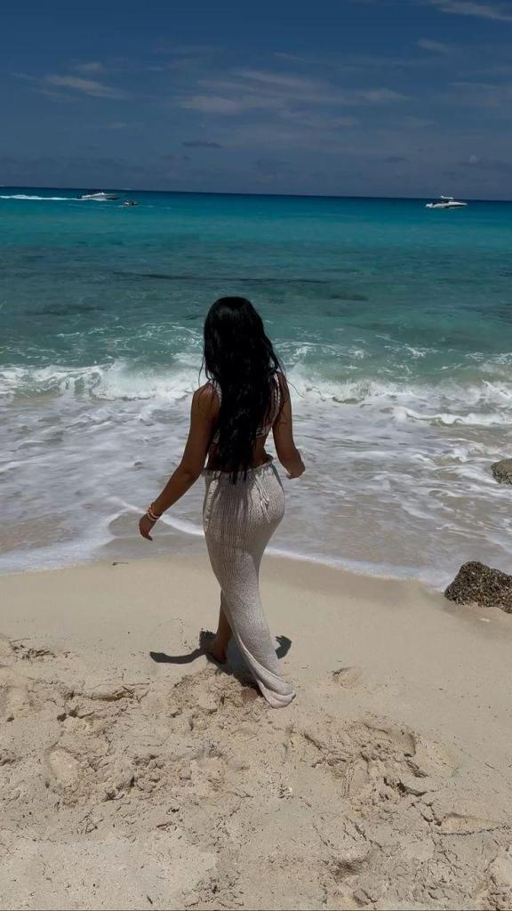 613733524: Chica busca chico en Alicante