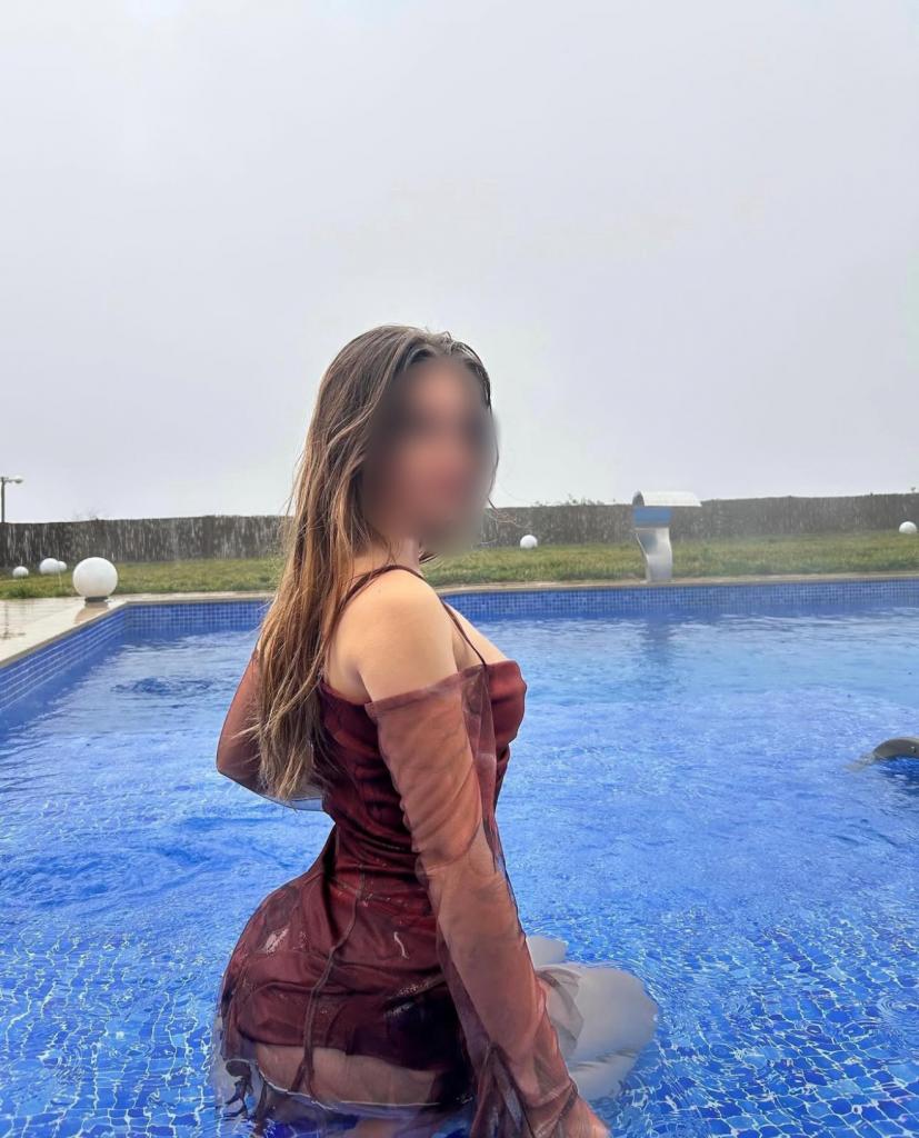 613212081: Chica busca chico en Cádiz