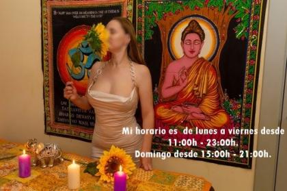 602556595: Chica busca chico en Sevilla