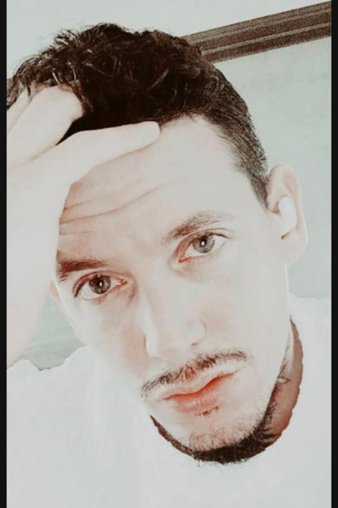 Chico busca chica en Málaga: 