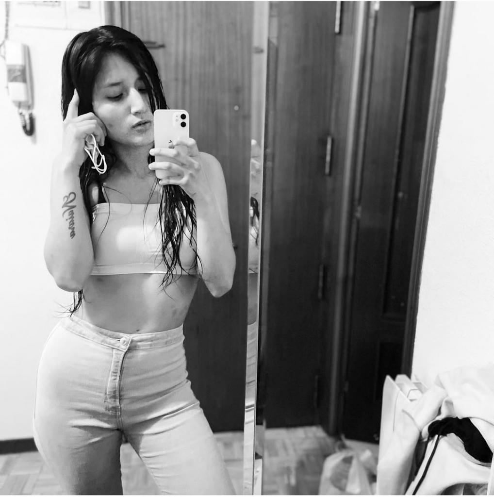 605235852: Chica busca chico en Madrid