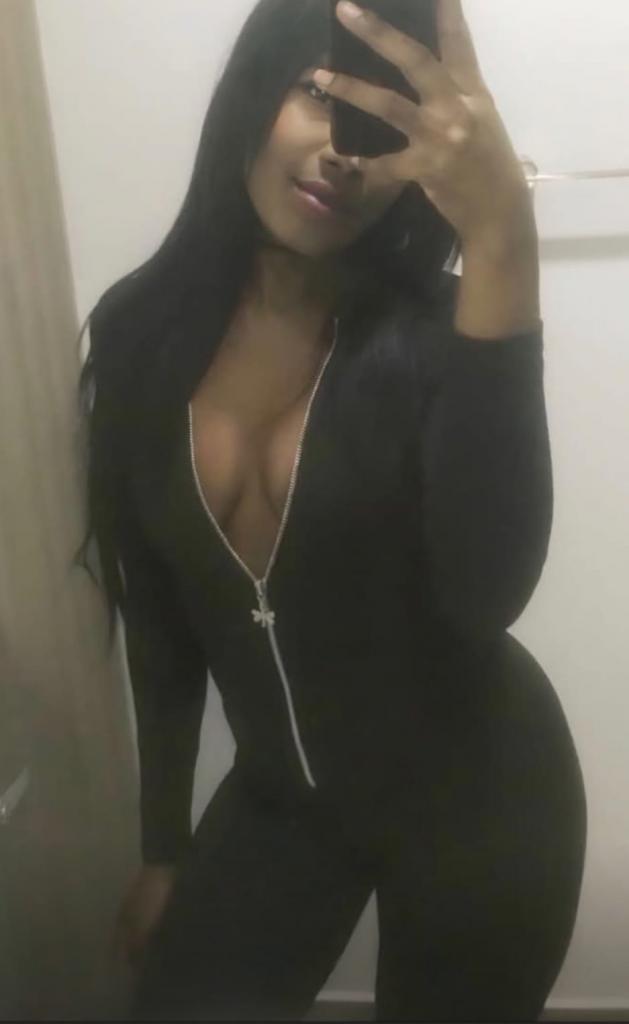 615094652: Chica busca chico en Gerona