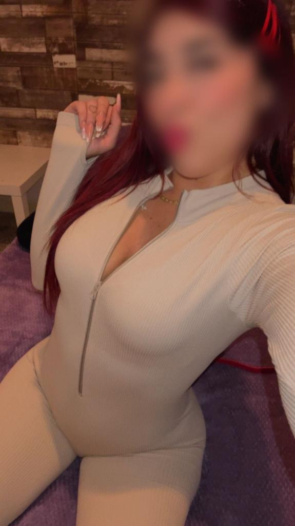 Chica busca chico en Huelva: 