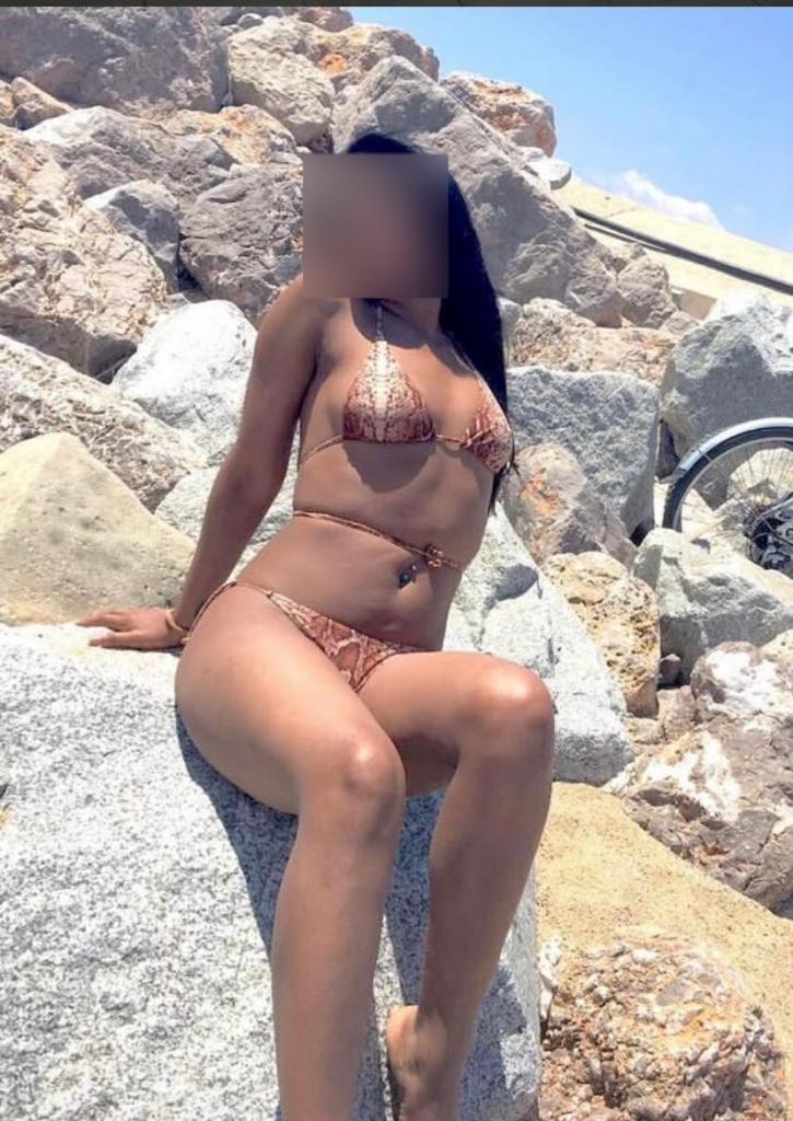 632144760: Chica busca chico en Gerona