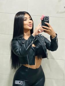 613582337: Chica busca chico en Cádiz