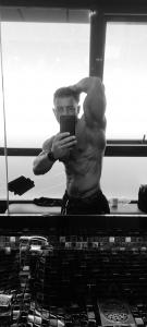 655537172: Chico busca chica en Málaga