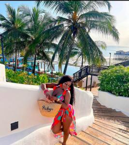 685244561: Chica busca chico en Málaga