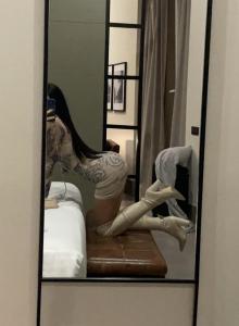 651905115: Chica busca chico en Barcelona