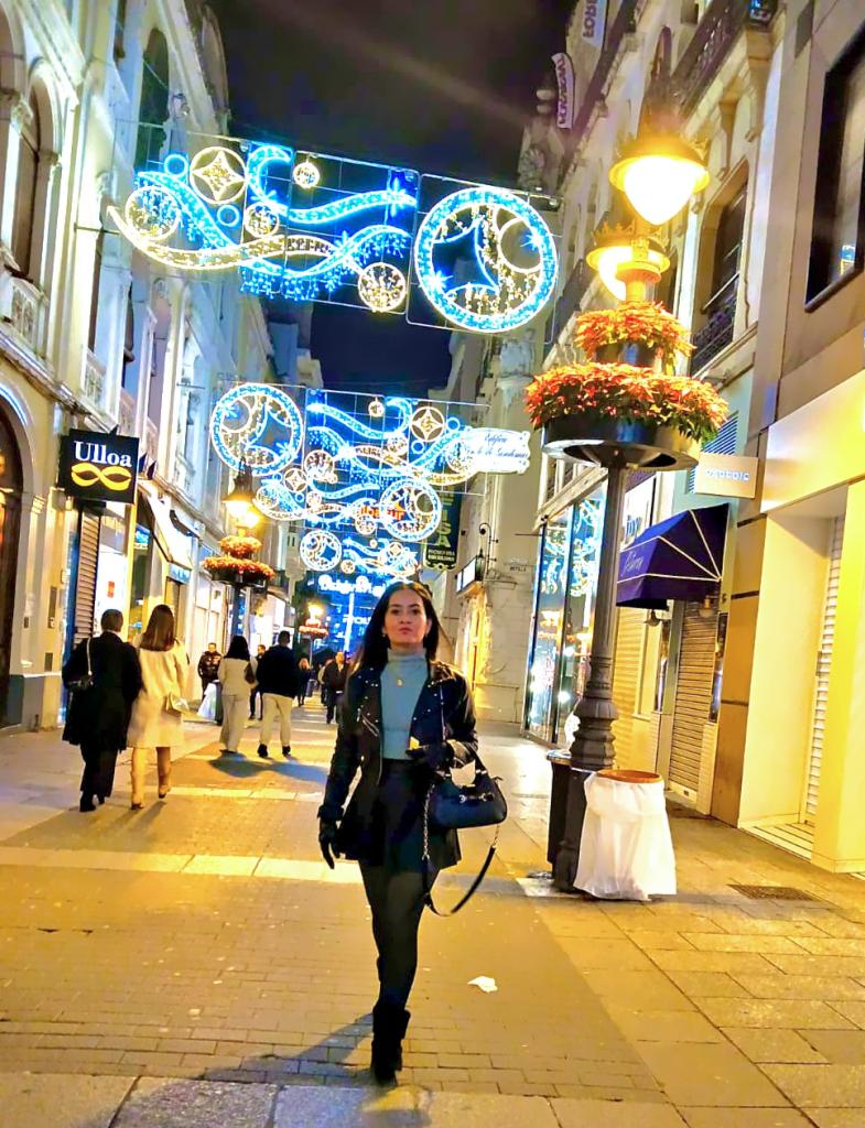 697731428: Chica busca chico en Cádiz