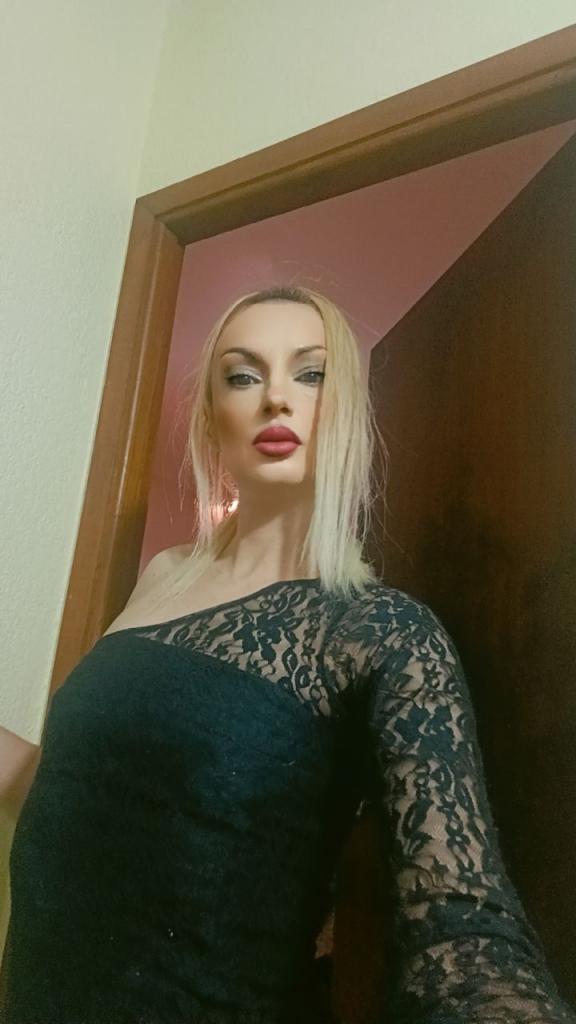 643712460: Chica busca chico en Pontevedra