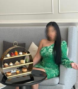 612473687: Chica busca chico en Barcelona