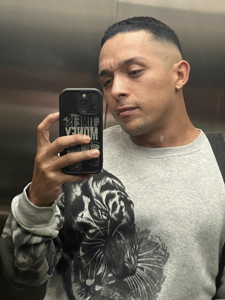 Chico busca chica en Alicante: 