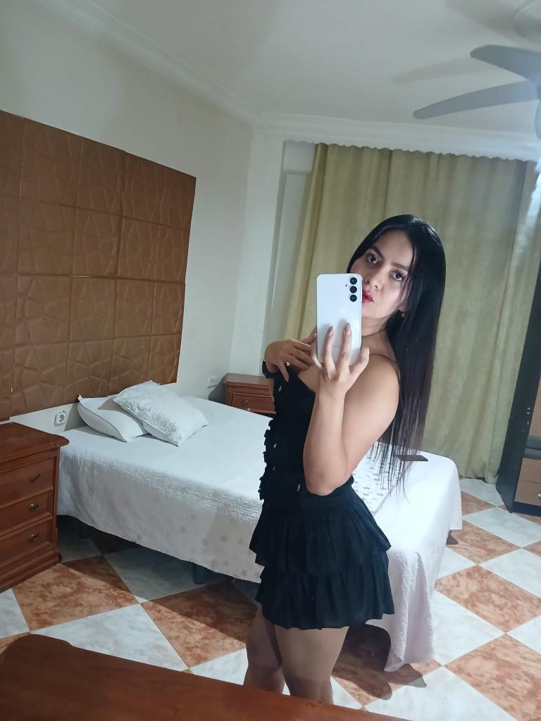 Chica busca chico en Cádiz: 