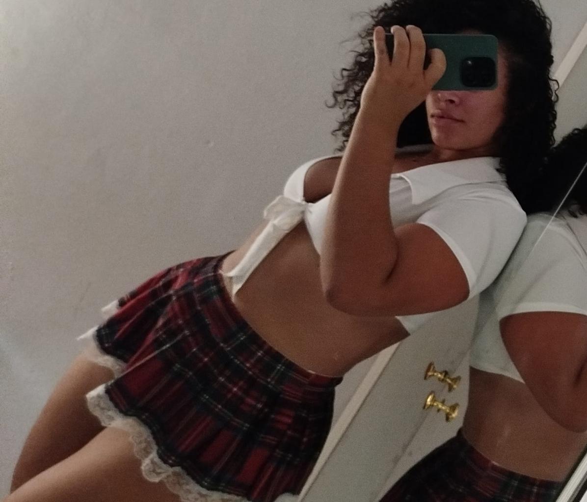 Chica busca chico en Cádiz: 