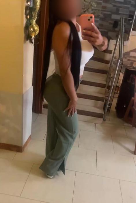 631094298: Chica busca chico en Barcelona