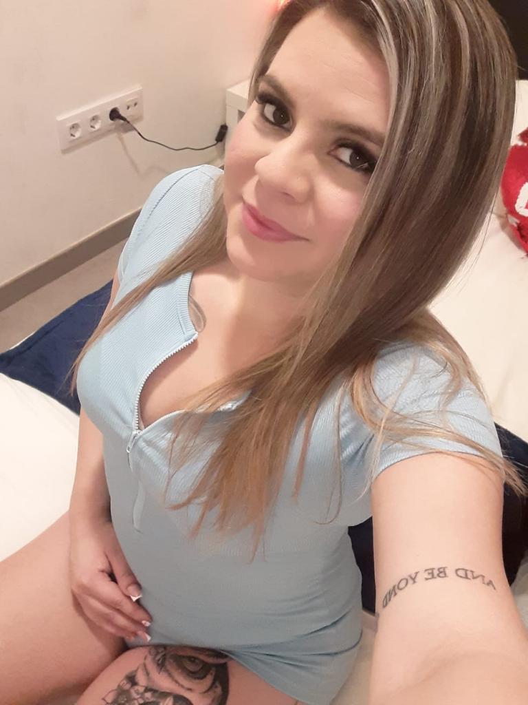 610682552: Chica busca chico en Valencia