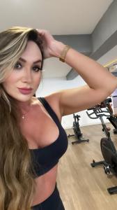 618372419: Chica busca chico en Madrid