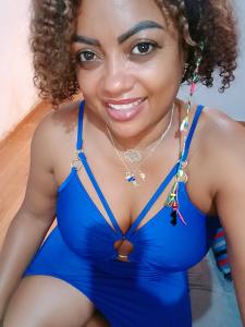 689739268: Chica busca chico en Zaragoza