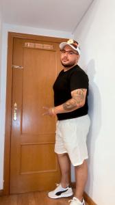 617481564: Chico busca chica en Madrid