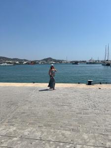 615601935: Chica busca chico en Madrid