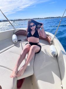 647119077: Transexual en Navarra