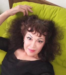 692630550: Chica busca chico en Barcelona